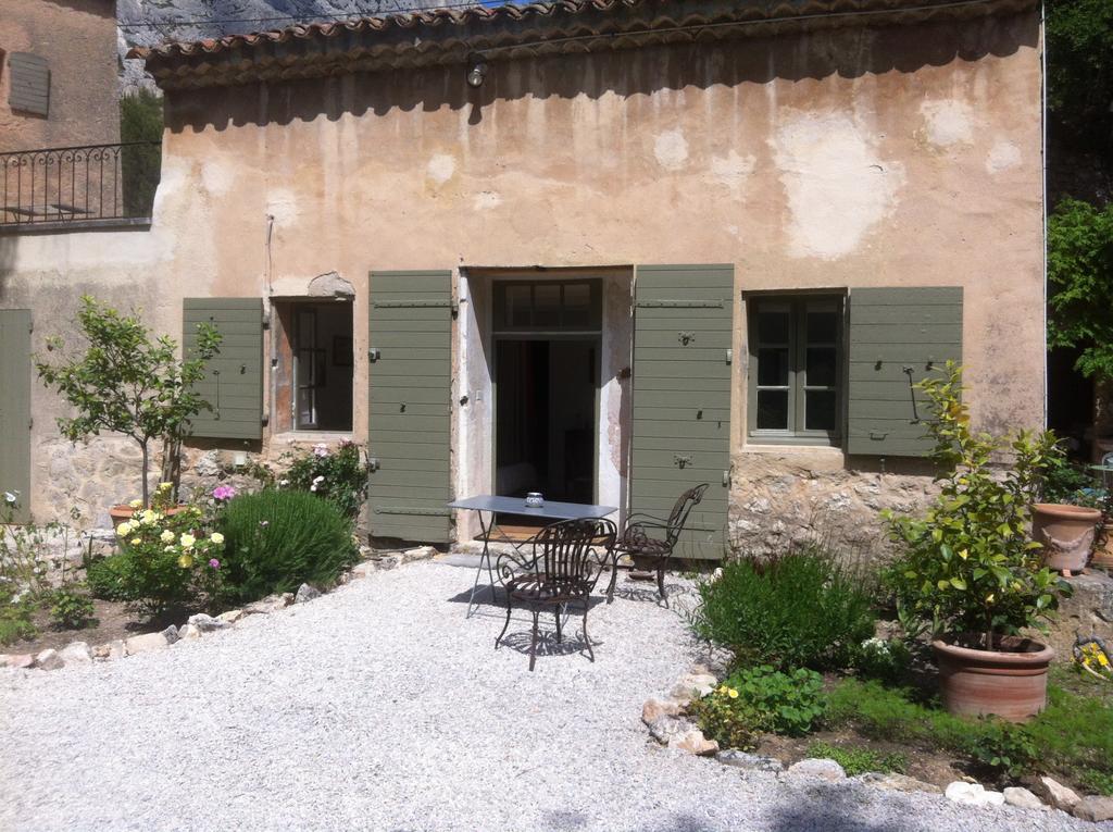 Le Moulin En Provence Panzió Saint-Antonin-sur-Bayon Kültér fotó