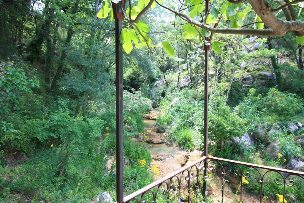 Le Moulin En Provence Panzió Saint-Antonin-sur-Bayon Kültér fotó